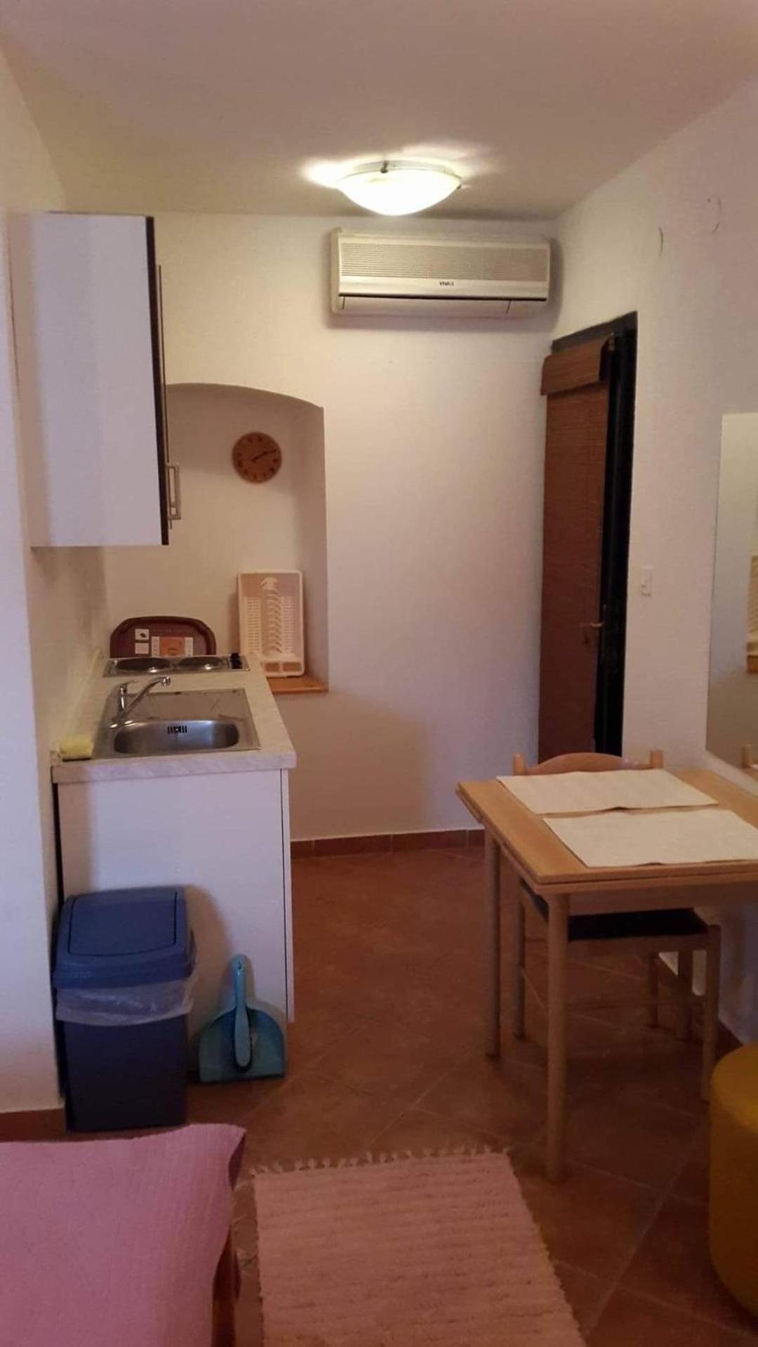 Apartmani Linda Vodice Esterno foto